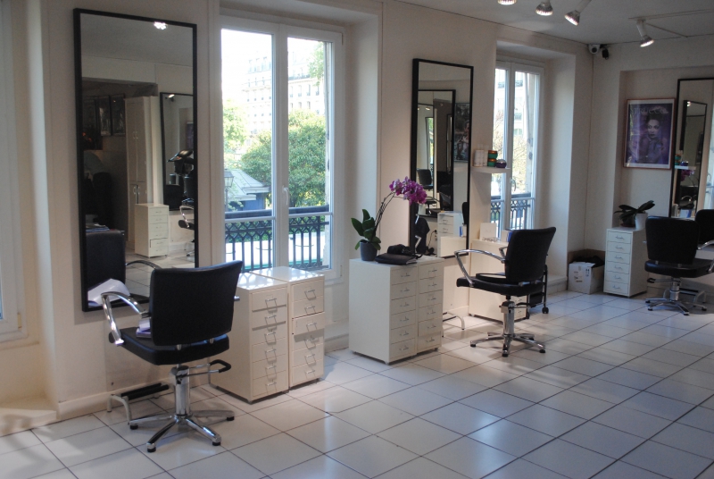 coiffure-MOUGINS-min_floor-home-office-property-living-room-room-781228-pxhere.com